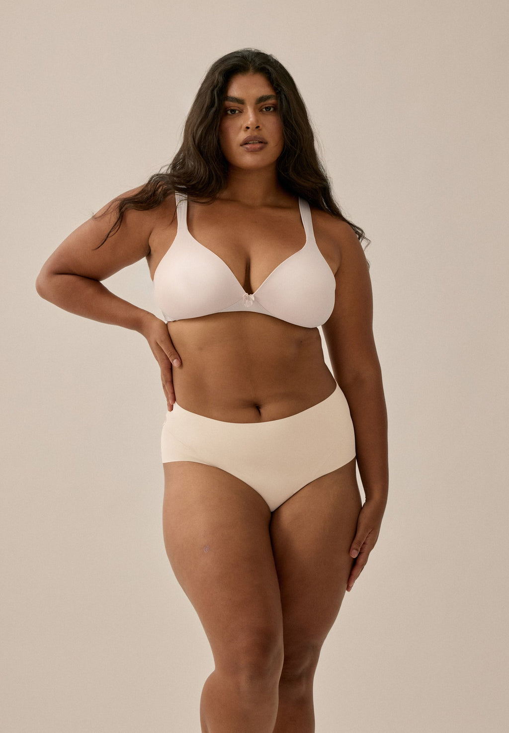 REGGISENO VELVET MORBIDO CON COPPE E SPALLINE ANTISCIVOLO